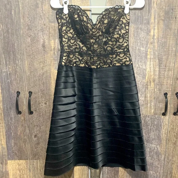 bcbg black and nude dress BCBGMAXAZRIA Black Lace with Nude Lining Dress NWT- Size S (see notes)   The Saved Collection